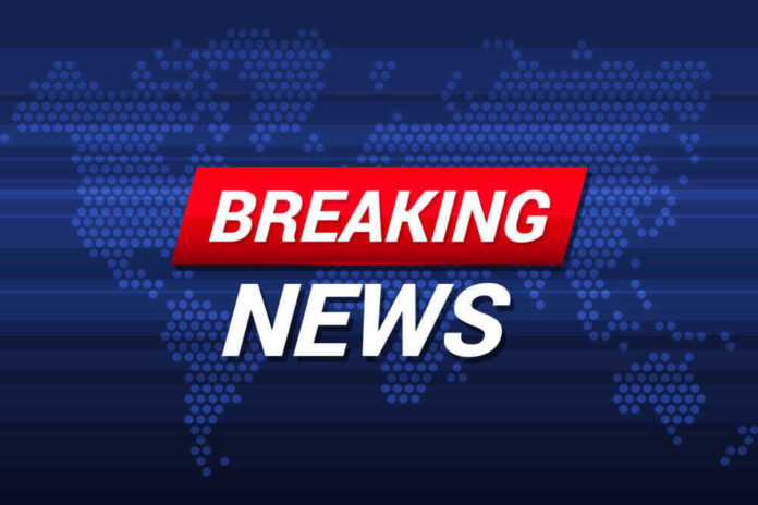 Shutterstock_796979326.jpg Breaking News text on world map background
