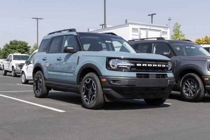 Zionsville,-,June,10,,2023:,Ford,Bronco,Display.,Broncos,Come
