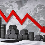 America’s Oil Backstop Thin — Next Shock Looms? Graph depicting a decline in oil prices with barrels in the foreground