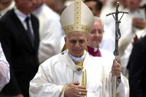 Vatican,City,,Italy,June,15,,2025:,Pope,Leo,Xiv,Greets Catholic bishop in white vestments holding a crosier
